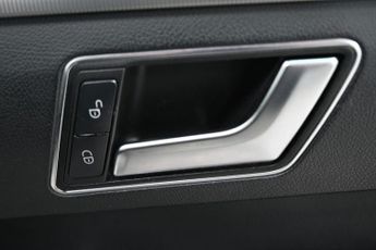 MERCEDES-BENZ E-CLASS 2.1 E220 CDI AMG Sport Saloon 4dr Diesel G-Tronic+ Euro 5 (s/s) 