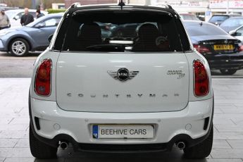 MINI COUNTRYMAN 2.0 Cooper SD SUV 5dr Diesel Auto ALL4 Euro 5 (143 ps)