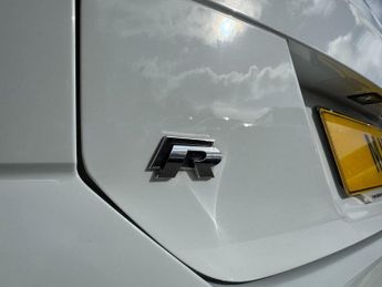 VOLKSWAGEN GOLF 2.0 TSI R Estate 5dr Petrol DSG 4Motion Euro 6 (s/s) (310 ps) * 