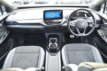 VOLKSWAGEN ID.4 Pure 52kWh Life SUV 5dr Electric Auto (148 ps)