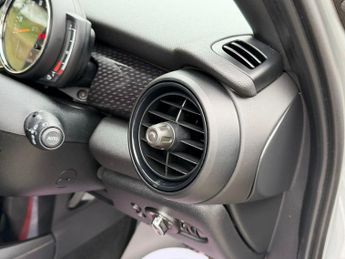 MINI HATCH 2.0 Cooper S Sport Hatchback 5dr Petrol Steptronic Euro 6 (s/s) 