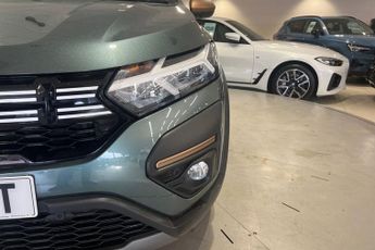 DACIA JOGGER 1.6 Hybrid EXTREME MPV 5dr Petrol Hybrid Auto Euro 6 (s/s) (140 