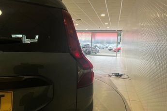 DACIA JOGGER 1.6 Hybrid EXTREME MPV 5dr Petrol Hybrid Auto Euro 6 (s/s) (140 