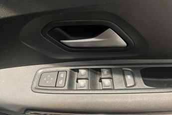 DACIA JOGGER 1.6 Hybrid EXTREME MPV 5dr Petrol Hybrid Auto Euro 6 (s/s) (140 