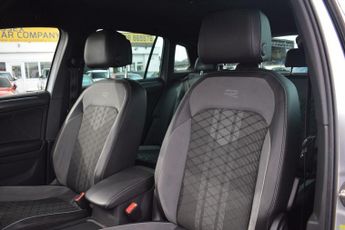 VOLKSWAGEN TIGUAN 2.0 TDI R-Line SUV 5dr Diesel DSG 4Motion Euro 6 (s/s) (150 ps)