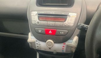 TOYOTA AYGO 1.0 VVT-i Go Hatchback 3dr Petrol Manual Euro 5 (67 ps)