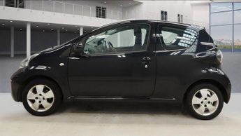 TOYOTA AYGO 1.0 VVT-i Black Hatchback 3dr Petrol Manual Euro 4 (AC) (67 bhp)
