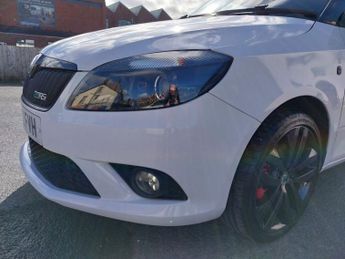 SKODA FABIA 1.4 TSI vRS S2000 Hatchback 5dr Petrol DSG Euro 5 (180 ps)