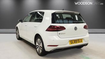 VOLKSWAGEN E-GOLF 35.8kWh e-Golf Hatchback 5dr Electric Auto (136 ps)