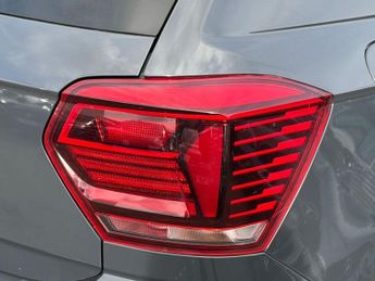 VOLKSWAGEN POLO 1.0 TSI Match Hatchback 5dr Petrol DSG Euro 6 (s/s) (95 ps)