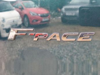 JAGUAR F-PACE 2.0 D180 Prestige SUV 5dr Diesel Auto AWD Euro 6 (s/s) (180 ps)