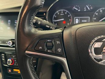 VAUXHALL MOKKA X 1.4i Turbo Design Nav SUV 5dr Petrol Auto Euro 6 (140 ps)