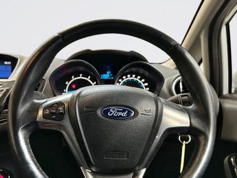 FORD FIESTA 1.25 Zetec Hatchback 3dr Petrol Manual Euro 6 (82 ps)