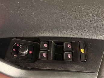 VOLKSWAGEN POLO 1.0 TSI Match Hatchback 5dr Petrol DSG Euro 6 (s/s) (95 ps)