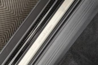 VOLVO C40 Recharge 69kWh Core SUV 5dr Electric Auto (231 ps)