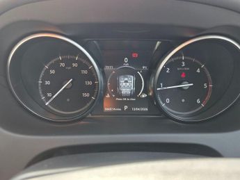 LAND ROVER DISCOVERY SPORT 2.0 SD4 HSE Black SUV 5dr Diesel Auto 4WD Euro 6 (s/s) (240 ps)