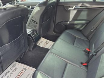 MERCEDES-BENZ C-CLASS 1.6 C180 BlueEfficiency Executive SE Saloon 4dr Petrol G-Tronic+