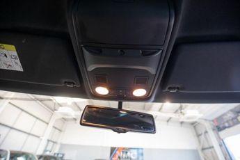 VOLKSWAGEN TIGUAN 2.0 TDI BlueMotion Tech R-Line SUV 5dr Diesel DSG 4WD Euro 5 (s/