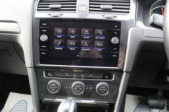 VOLKSWAGEN E-GOLF 35.8kWh e-Golf Hatchback 5dr Electric Auto (136 ps)