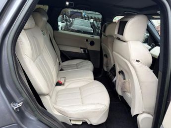 LAND ROVER RANGE ROVER SPORT 3.0 SD V6 HSE SUV 5dr Diesel Auto 4WD Euro 5 (s/s) (292 ps)