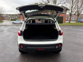 NISSAN QASHQAI 2.0 Acenta SUV 5dr Petrol CVT 2WD Euro 5 (140 ps)