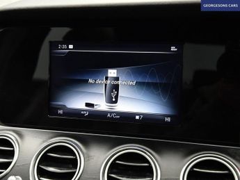 MERCEDES-BENZ E-CLASS 2.0 E220d AMG Line (Premium) Saloon 4dr Diesel G-Tronic+ Euro 6 