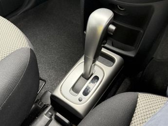 NISSAN NOTE 1.6 16V n-tec Hatchback 5dr Petrol Auto Euro 5 (110 ps)