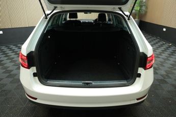 SKODA SUPERB 2.0 TDI SE Technology Estate 5dr Diesel DSG Euro 6 (s/s) (150 ps