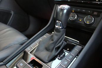 SKODA SUPERB 2.0 TDI SE L Executive Hatchback 5dr Diesel DSG Auto 6Spd 4WD Eu