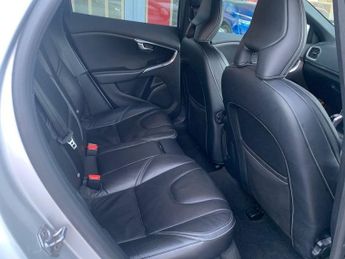 VOLVO V40 2.0 T2 R-Design Pro Hatchback 5dr Petrol Manual Euro 6 (s/s) (12