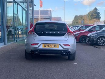 VOLVO V40 2.0 T2 R-Design Pro Hatchback 5dr Petrol Manual Euro 6 (s/s) (12
