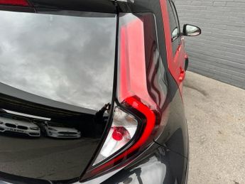 TOYOTA AYGO X 1.0 VVT-i Exclusive Hatchback 5dr Petrol x-shift Euro 6 (s/s) (7
