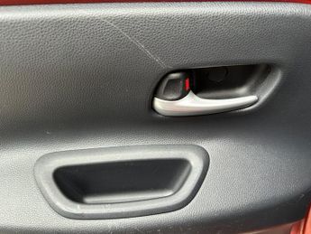 TOYOTA AYGO X 1.0 VVT-i Exclusive Hatchback 5dr Petrol x-shift Euro 6 (s/s) (7