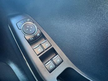 FORD PUMA 1.0T EcoBoost ST-Line SUV 5dr Petrol DCT Euro 6 (s/s) (125 ps)