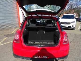 MINI HATCH 1.6 Cooper Hatchback 3dr Petrol Manual Euro 5 (s/s) (122 ps)