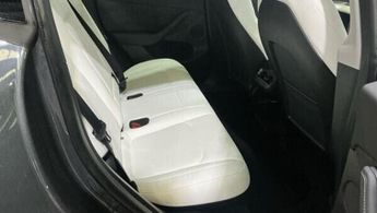 TESLA MODEL Y (Dual Motor) Long Range SUV 5dr Electric Auto 4WDE (384 bhp)