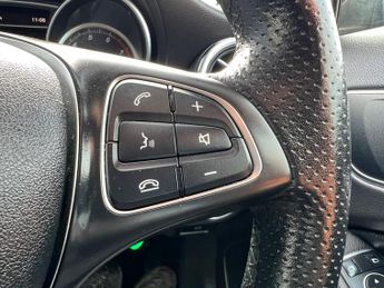 MERCEDES-BENZ GLA 1.6 GLA180 Urban Edition 7G-DCT Euro 6 (s/s) 5dr