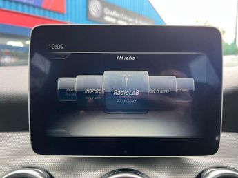 MERCEDES-BENZ GLA 1.6 GLA180 Urban Edition 7G-DCT Euro 6 (s/s) 5dr