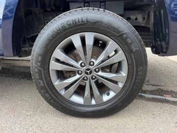 MERCEDES-BENZ X CLASS 2.3 CDI Progressive Auto 4MATIC Euro 6 4dr