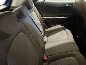 HYUNDAI I20 1.2 Comfort Hatchback 5dr Petrol Manual Euro 5 (77 bhp)