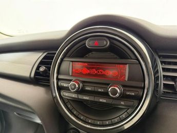 MINI HATCH 1.5 Cooper Hatchback 3dr Petrol Auto Euro 6 (s/s) (136 ps)
