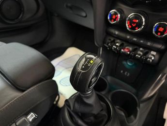 MINI HATCH 1.5 Cooper Hatchback 3dr Petrol Auto Euro 6 (s/s) (136 ps)