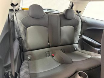 MINI HATCH 1.5 Cooper Hatchback 3dr Petrol Auto Euro 6 (s/s) (136 ps)