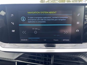 PEUGEOT E-2008 50kWh Allure Premium SUV 5dr Electric Auto (136 ps)