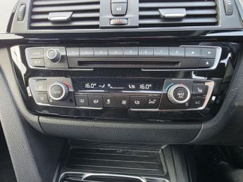 BMW 3 SERIES 2.0 330i M Sport Saloon 4dr Petrol Auto Euro 6 (s/s) (252 ps)