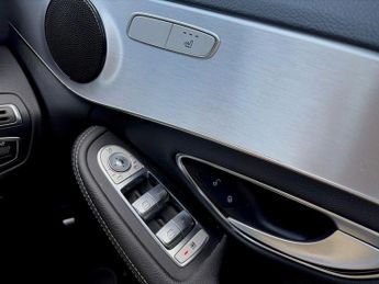 MERCEDES-BENZ C-CLASS 2.1 C220d AMG Line Saloon 4dr Diesel G-Tronic+ Euro 6 (s/s) (170