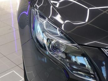 VAUXHALL ZAFIRA TOURER 2.0 CDTi Exclusiv MPV 5dr Diesel Manual Euro 5 (130 ps)