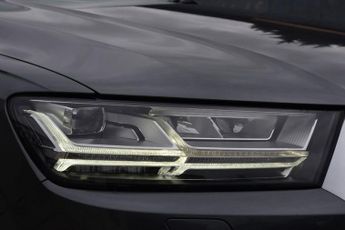 AUDI Q7 3.0 TDI V6 S line SUV 5dr Diesel Tiptronic quattro Euro 6 (s/s) 