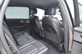 AUDI Q7 3.0 TDI V6 S line SUV 5dr Diesel Tiptronic quattro Euro 6 (s/s) 