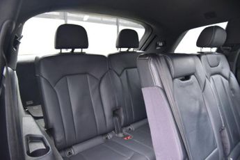 AUDI Q7 3.0 TDI V6 S line SUV 5dr Diesel Tiptronic quattro Euro 6 (s/s) 
